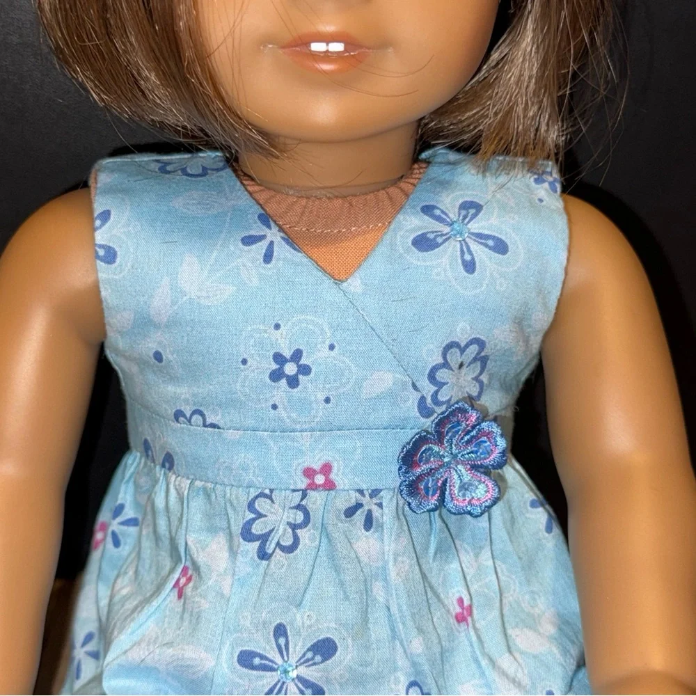 American Girl Doll 2011 Kanani with Original Dress and Shoes - Picture 7 of 8